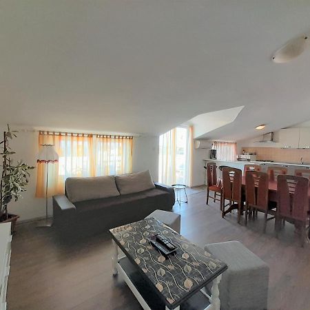 Apartments Nada Krk Island Ngoại thất bức ảnh