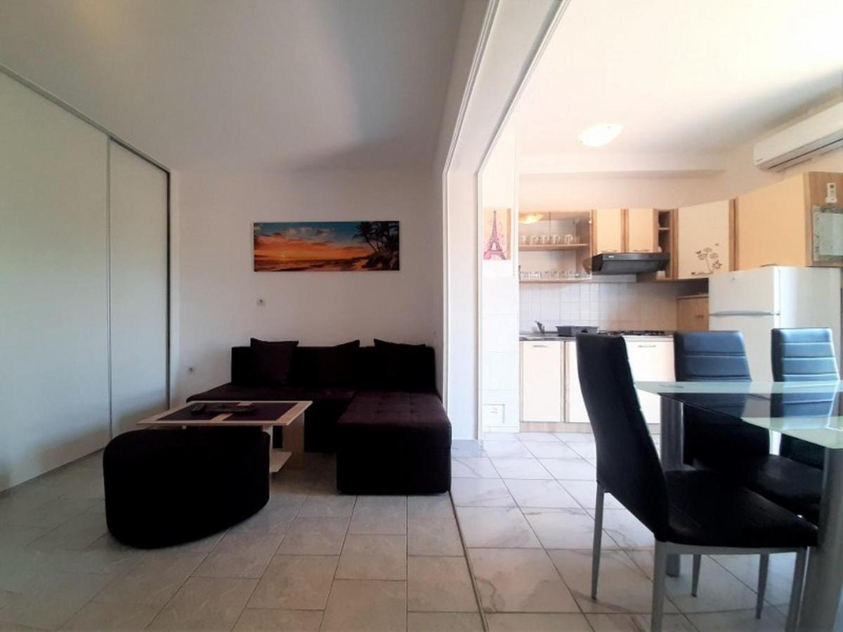 Apartments Nada Krk Island Ngoại thất bức ảnh