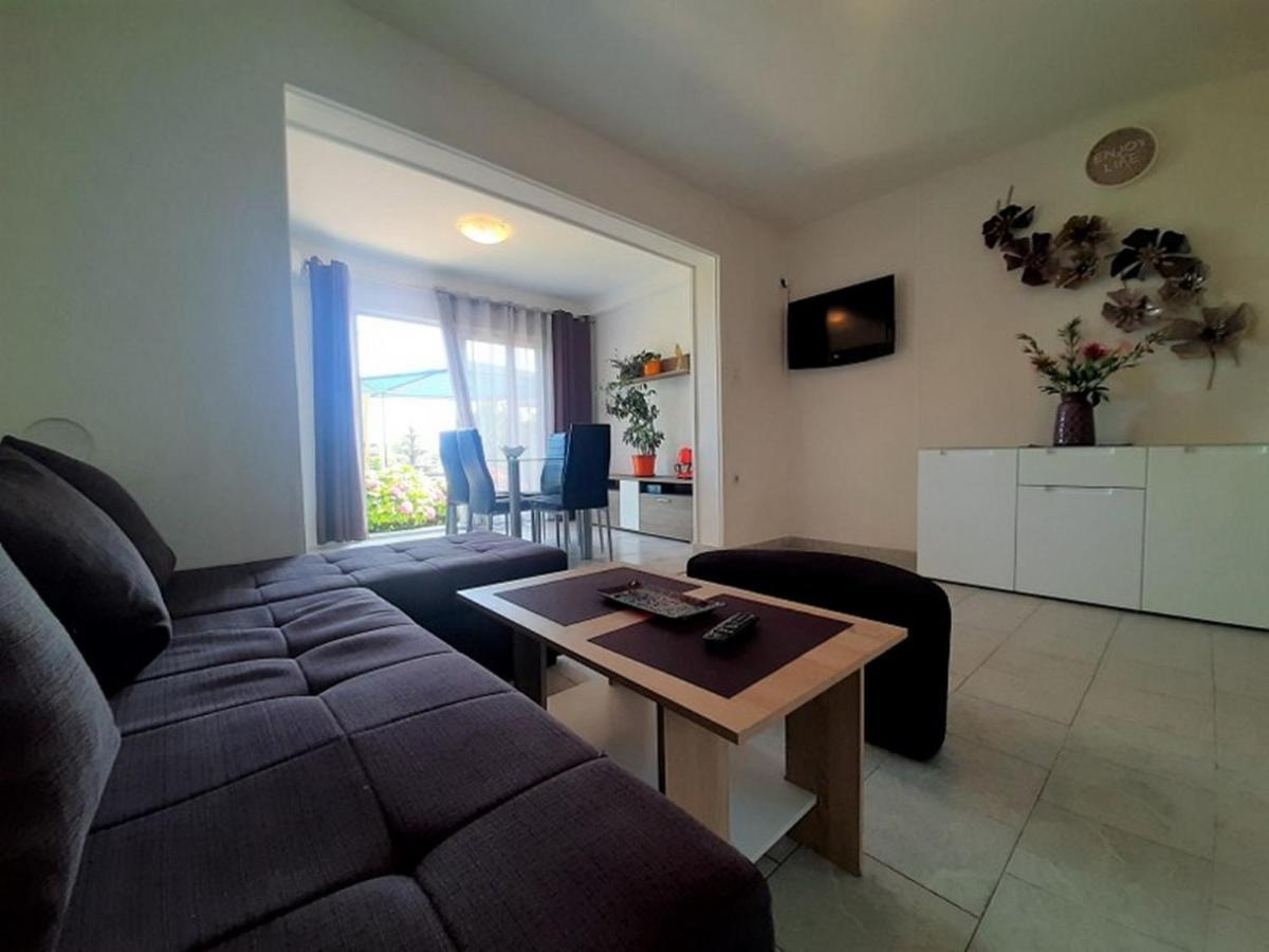 Apartments Nada Krk Island Ngoại thất bức ảnh