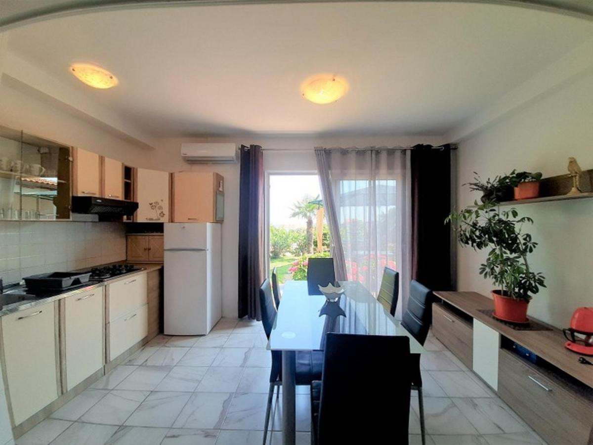 Apartments Nada Krk Island Ngoại thất bức ảnh
