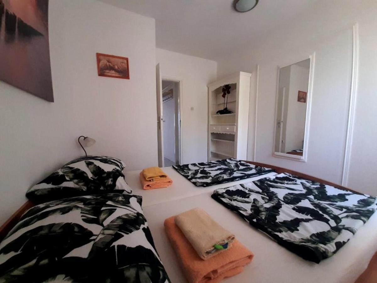 Apartments Nada Krk Island Ngoại thất bức ảnh
