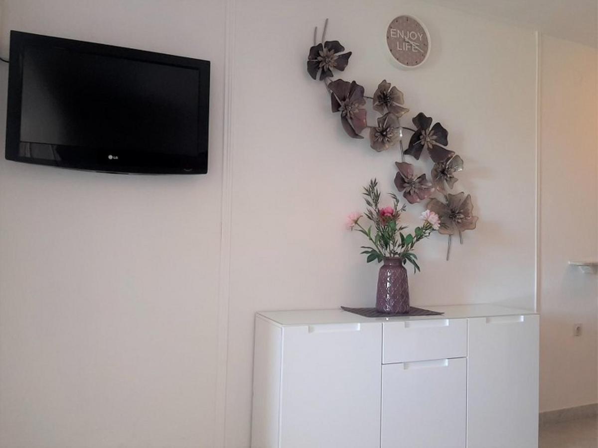 Apartments Nada Krk Island Ngoại thất bức ảnh