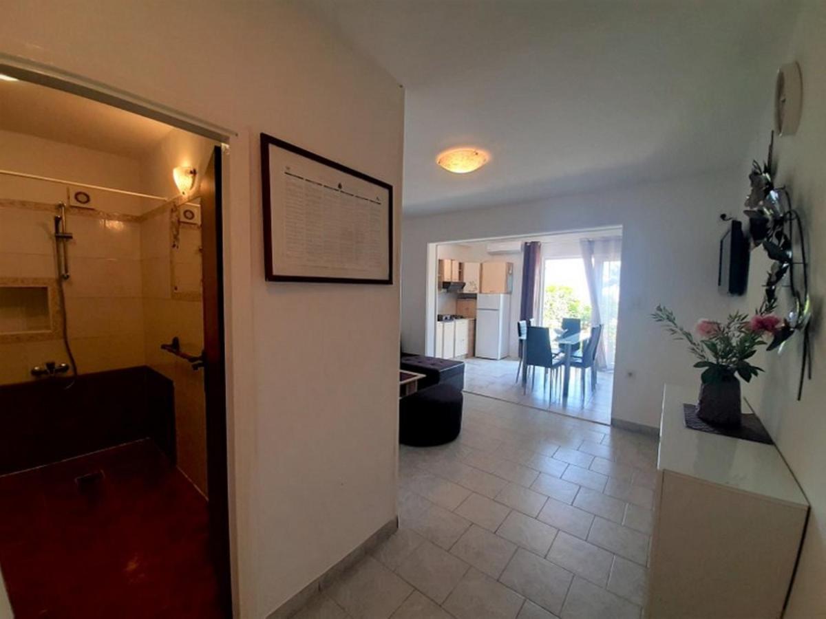 Apartments Nada Krk Island Ngoại thất bức ảnh