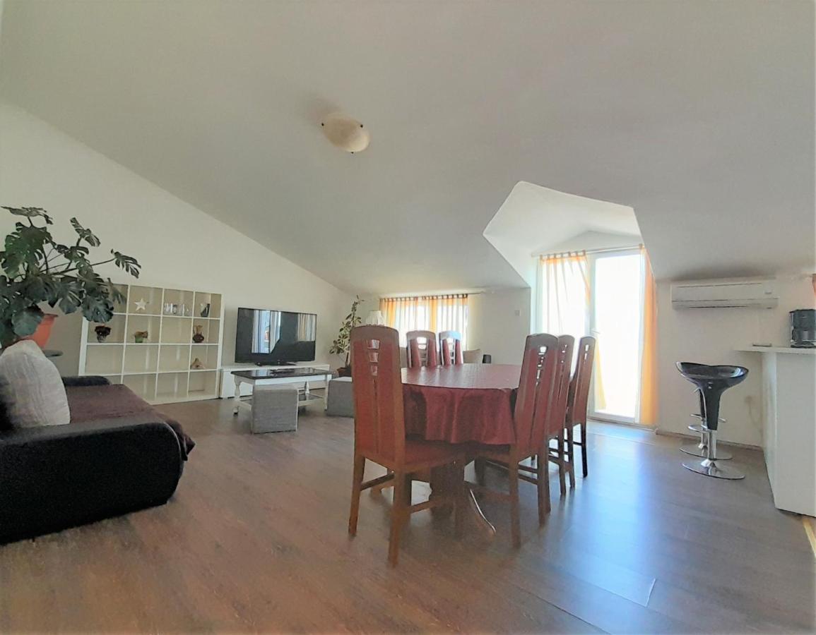 Apartments Nada Krk Island Ngoại thất bức ảnh