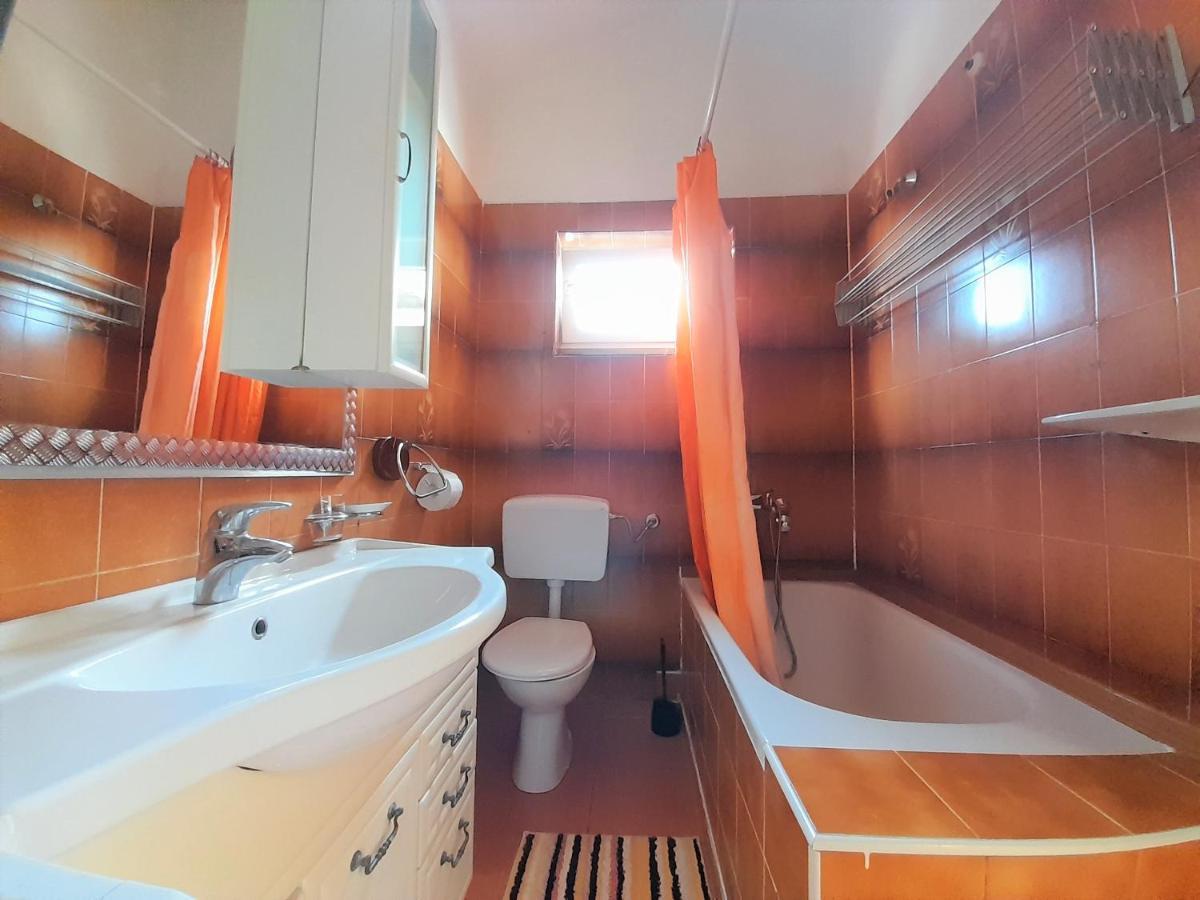 Apartments Nada Krk Island Ngoại thất bức ảnh