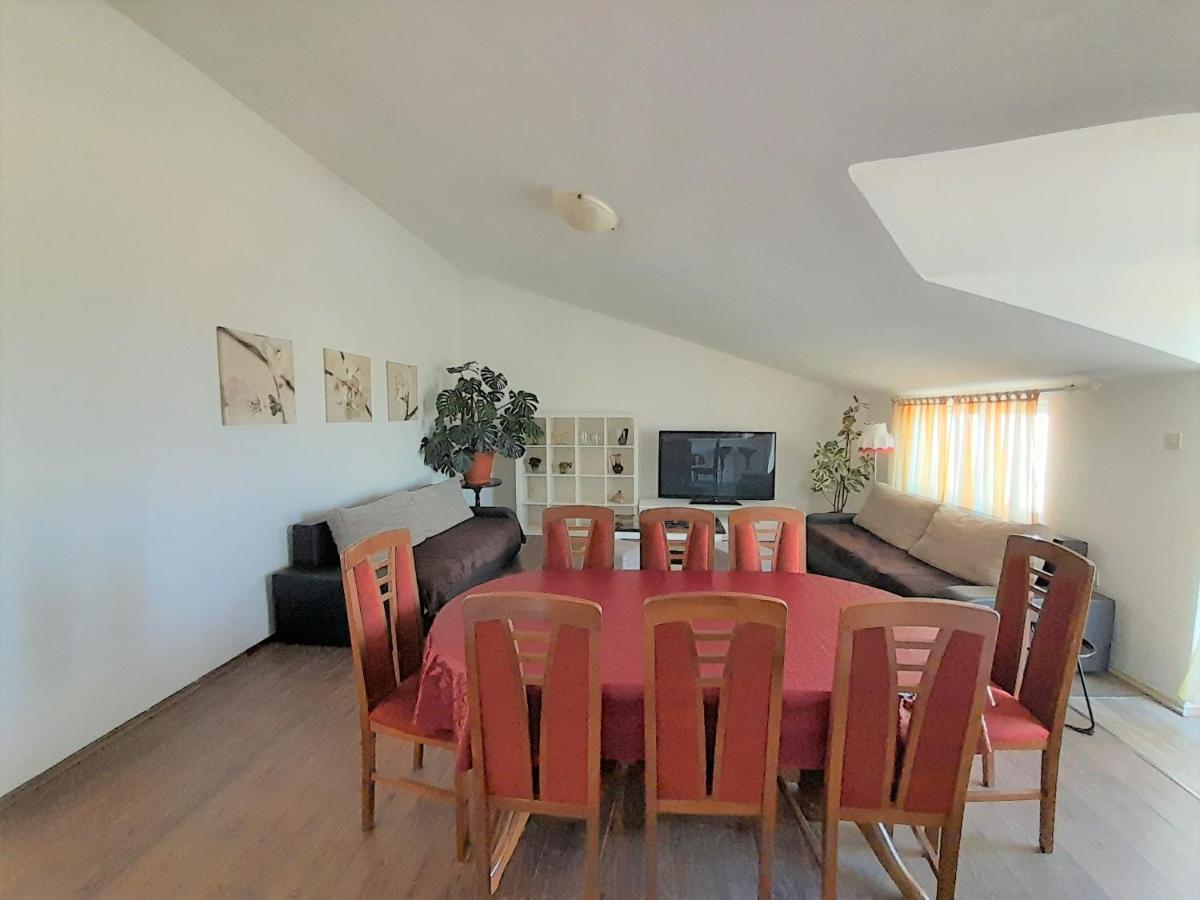 Apartments Nada Krk Island Ngoại thất bức ảnh